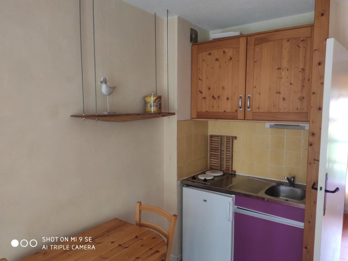 Agreable Studio Cabine Proche Mer La Londe-les-Maures Dış mekan fotoğraf
